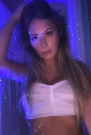 1. Beautiful Ali Marie Shows Cleavage in Sexy White Crop Top