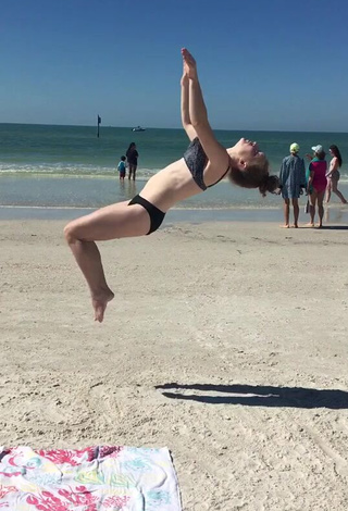 Sexy Elaina Rose in Bikini at the Beach while doing Sports Exercises