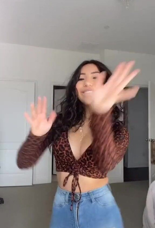 Hottest Jazlyn G Shows Cleavage in Leopard Crop Top