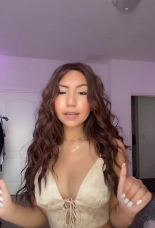 Beautiful Jazlyn G in Sexy White Crop Top