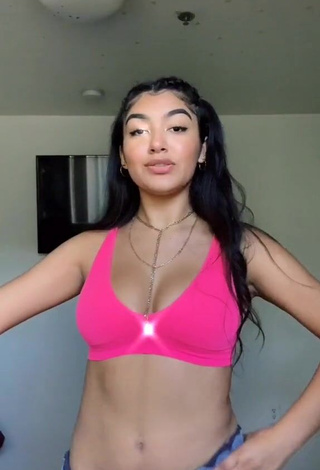 Gorgeous Jackie Ybarra Shows Cleavage in Alluring Pink Crop Top