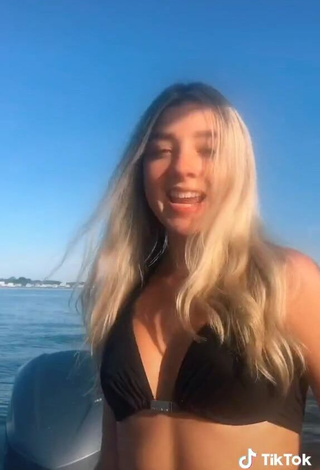 3. Amazing Isabella Diakomanolis in Hot Bikini Top on a Boat