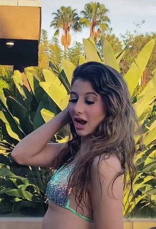 1. Sweetie Isabella Diakomanolis in Bikini