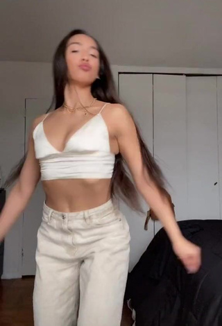 1. Sexy Katelyn Ashley in White Crop Top