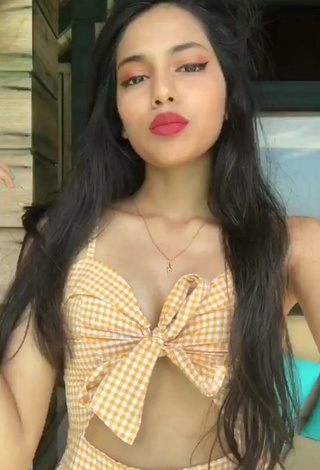 3. Sexy Khushi Hegde in Checkered Overall