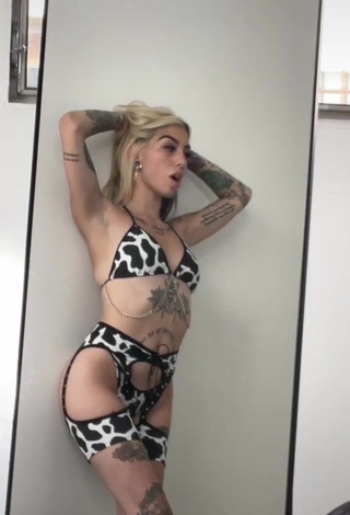 Hot Cruella Morgan in Lingerie