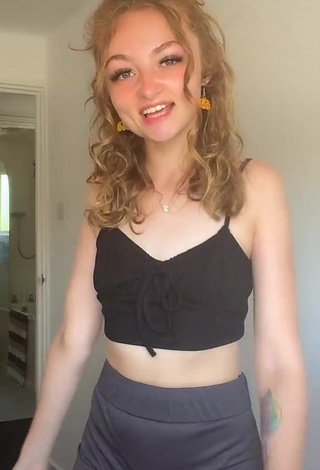 4. Beautiful Leah Allington in Sexy Black Crop Top