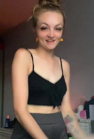 4. Sexy Leah Allington in Black Crop Top