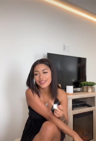 4. Sexy Leilani Green in White Crop Top