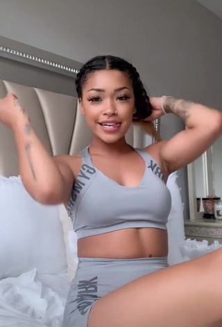 4. Cute Leilani Green in Grey Crop Top