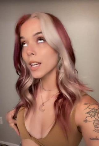 Lilli Vela (@lillivela) - Nude Videos from TikTok