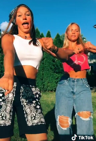 3. Hot Alivia Pickl in Crop Top