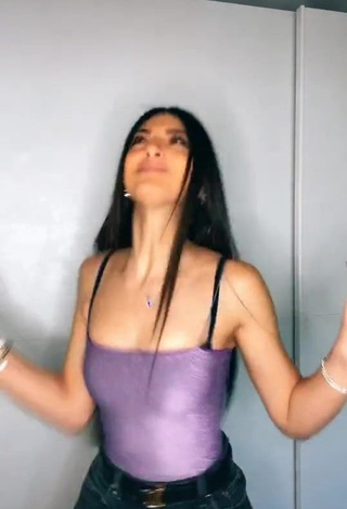 3. Hot Elisa Maino in Purple Top