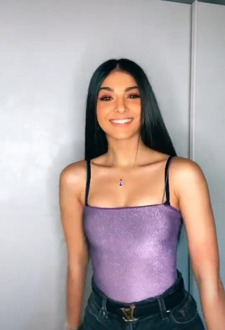 1. Sexy Elisa Maino in Purple Top