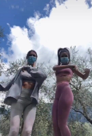 Hot Arianna & Aurora in Grey Leggings