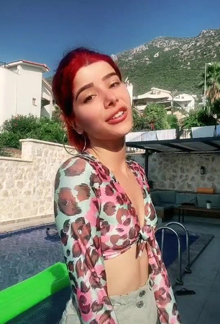 3. Hottie Merve Yalçın in Leopard Crop Top