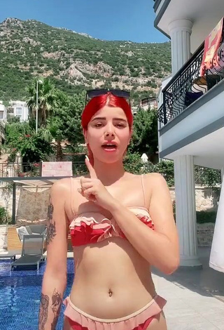 Sweet Merve Yalçın in Cute Bikini at the Swimming Pool