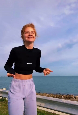 Sweetie Alyssa Holum in Black Crop Top in the Sea