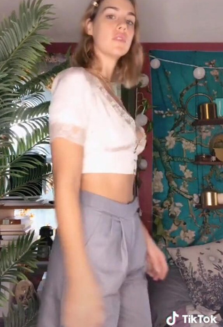 4. Sexy Mckell Lauren in White Crop Top