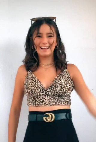 Sweet Rebecca Gradoni in Cute Leopard Crop Top