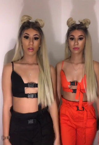 1. Sexy Nel.Twinnys in Crop Top