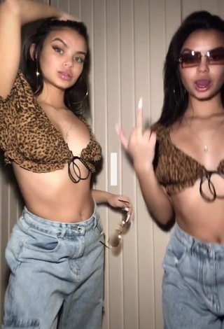 Sexy Xo.genna in Leopard Crop Top