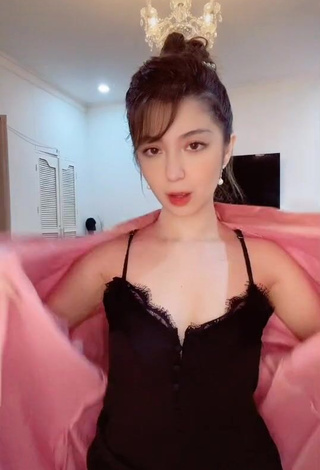 Hot Donnalyn in Black Top