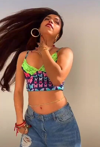 1. Sexy Ingrid Ingratax in Crop Top