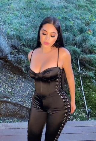 3. Sexy Jailyne Ojeda Ochoa Shows Cleavage in Black Overall