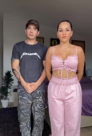 1. Sexy Karla Bustillos Shows Cleavage in Pink Crop Top