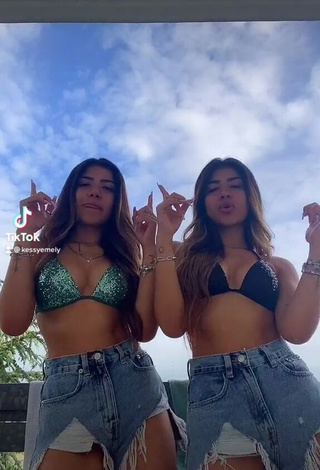 Sexy Melissa & Cassandra Tejada Shows Cleavage in Bikini Top