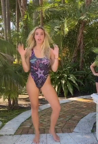 Sexy Lele Pons in Bikini Top