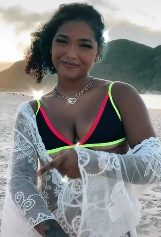 4. Sexy Lisandra Barcelos in Black Bikini at the Beach