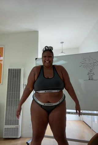 1. Hot Lizzo in Grey Panties