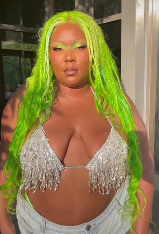 1. Desirable Lizzo Shows Cleavage in Bikini Top