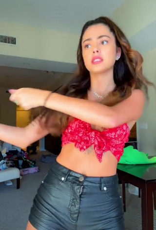 Sexy Malu Trevejo Shows Cameltoe