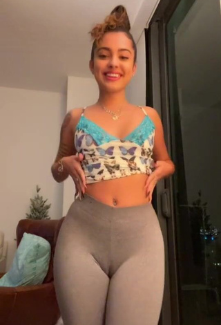 1. Hot Malu Trevejo Shows Cameltoe