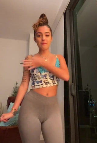 Hot Malu Trevejo Shows Cameltoe