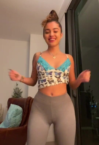 3. Hot Malu Trevejo Shows Cameltoe