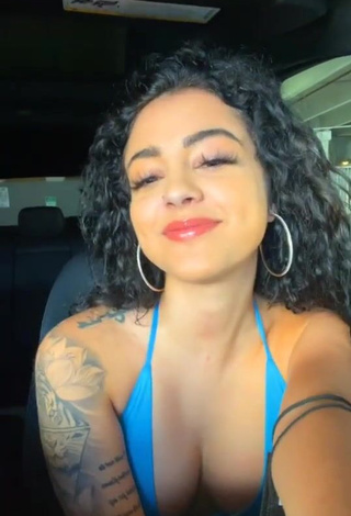 Hottest Malu Trevejo Shows Cleavage in Blue Bikini Top