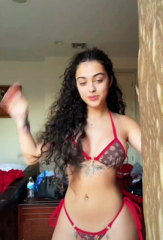 3. Adorable Malu Trevejo in Seductive Bikini