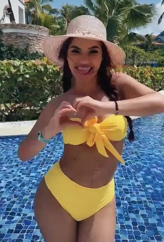 Sweetie Mariana d'Ávila in Yellow Bikini at the Swimming Pool