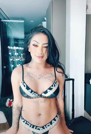 Erotic Mirella Fernandez in Bikini