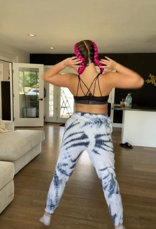 Desirable Mikaila Murphy in Sport Bra while Twerking