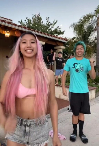 Hot Michelle Chin in Pink Bikini Top (Underboob)