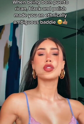 Hot Eva Gutowski Shows Cleavage in Top