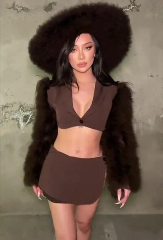 Hot Nikita Dragun in Crop Top