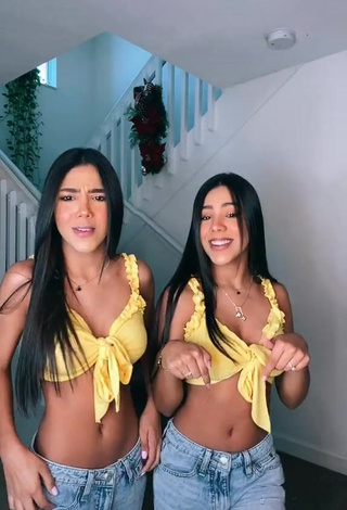 1. Hot Melanie & Meila Shows Cleavage in Crop Top