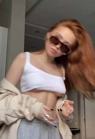 Sexy riwww in White Crop Top (Underboob)