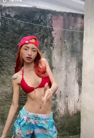 3. Hot Ruivinha de Marte in Red Bikini Top